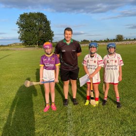 21st Aug Thursday evening seen the Gaels girls travel to woodmount to take on Padraig Pearses ! Both teams started brightly with very little separating them at half time, Pearses having the lead ! The second half performance by both teams was immense , full of desire , action with neither team giving up. In the end Pearses took a narrow win ! This group of girls should be very proud and really showed their progression over the year with such a great performance! 🟣🟡